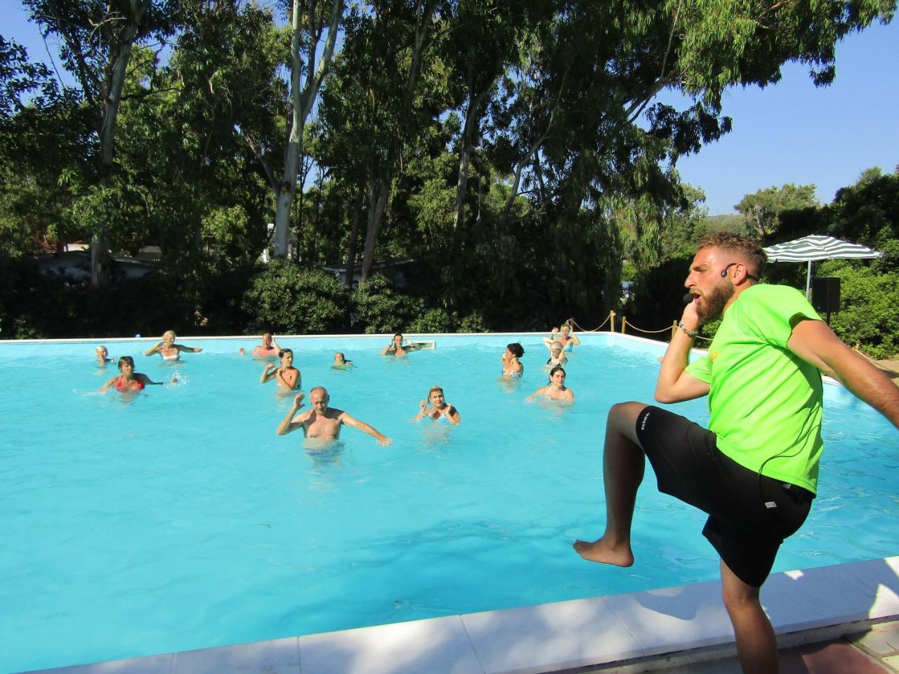 Camping Baia Paradiso Badesi Zewnętrze zdjęcie